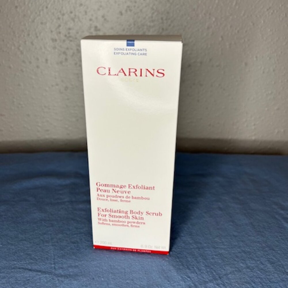 Clarins Exfoliating Body Scrub For Smooth Skin - Picture 2 of 6